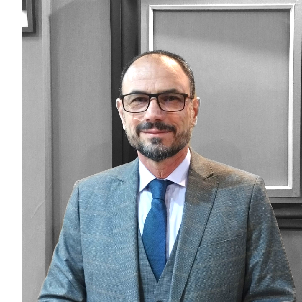 Dr.Nader Ale Ebrahim